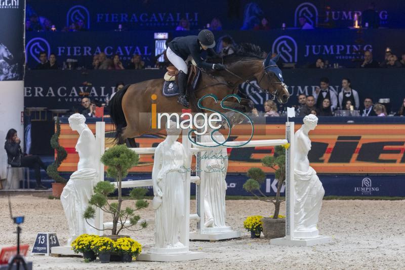 Pezzoli Clara (ITA) riding Fantasia de Beaufour_Verona_20241109_SS359254.jpg